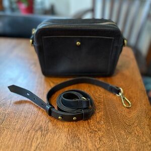 Madewell Transport Crossbody Leather Camera Bag